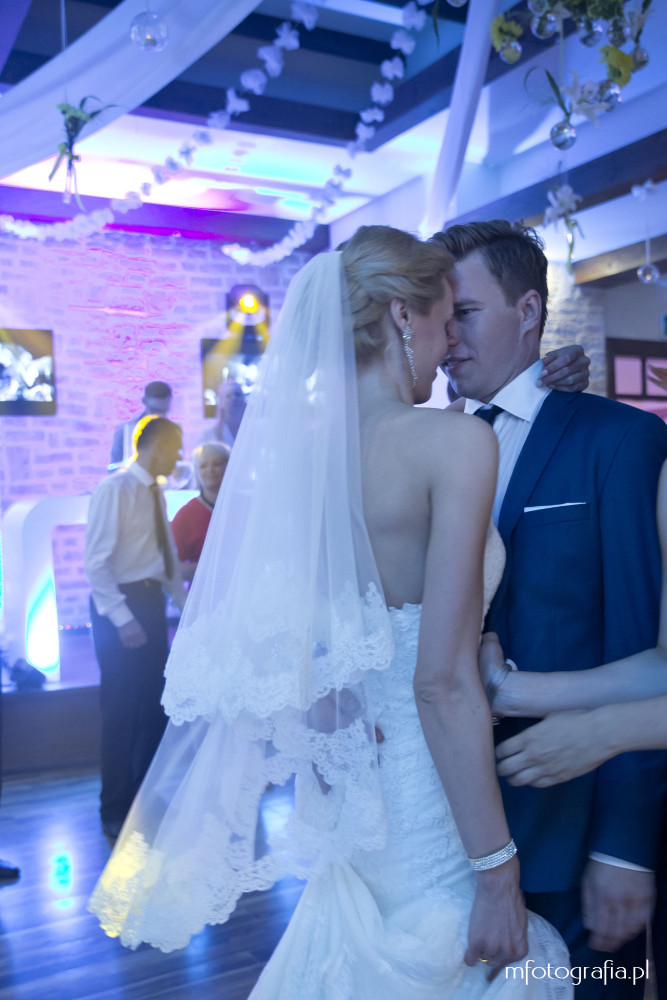 fotografia Pary Młodej podczas wesela